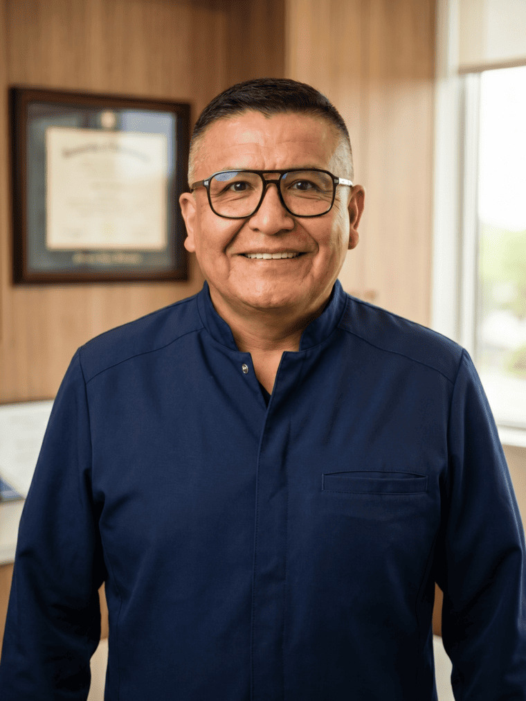 foto principal doctor angel bueno vasquez